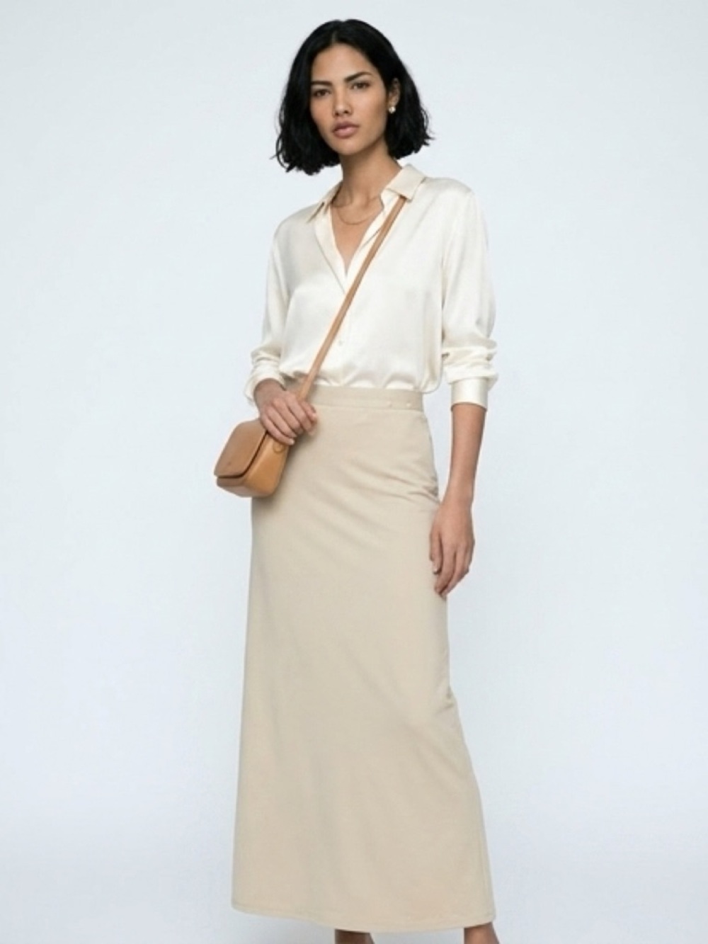 Uniqlo Women's Neutral Beige Maxi Skirt - Classic Everyday Style with pockets!